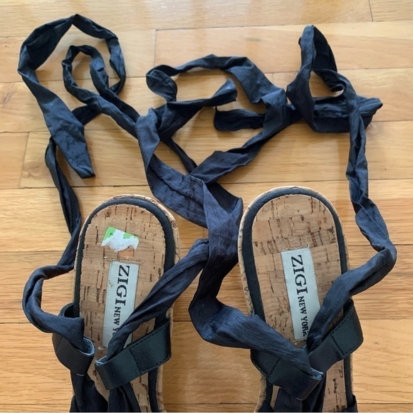 Zigi New York Black Satan Ankle Wrap Wedge Sandals with Silver Rosettes - Picture 9 of 10